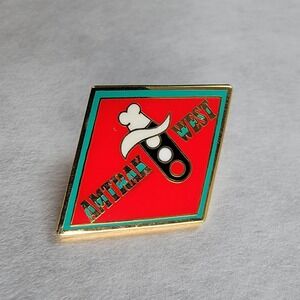 Amtrak West Train Conductor Chef Hat Enamel Lapel Pin Gold Tone